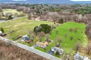 16 Pomeroy Meadow Rd, Easthampton, MA 01027 - Photo 1