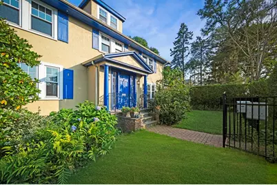 196 Atlantic Ave #1, Marblehead, MA 01945 - Photo 1