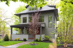 15 Woodcliff Rd, Newton, MA 02461 - Photo 1