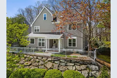 27 Pond Ln #27, Burlington, MA 01803 - Photo 1