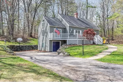 111 Stonebridge Dr, Dracut, MA 01826 - Photo 1