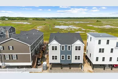 77 N End Blvd #1, Salisbury, MA 01952 - Photo 1