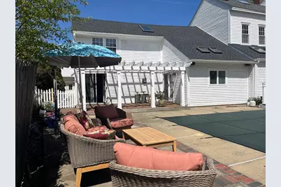 19 Washington #2, Beverly, MA 01915 - Photo 1