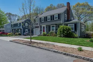 17 Woodcliff Rd, Quincy, MA 02169 - Photo 1