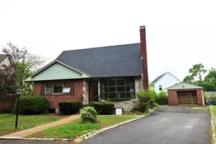 36 Davenport Rd, Needham, MA 02494 - Photo 1