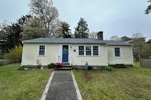 39 Naushon Rd, Dennis, MA 02639 - Photo 1