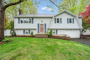 33 Redwood Dr, Milford, MA 01757 - Photo 1