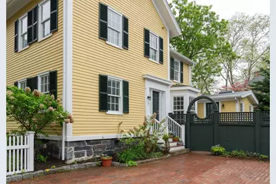 33 Ash Street #33, Cambridge, MA 02138 - Photo 1