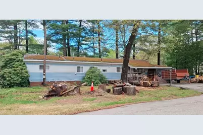 9 Humes Street, Webster, MA 01570 - Photo 1