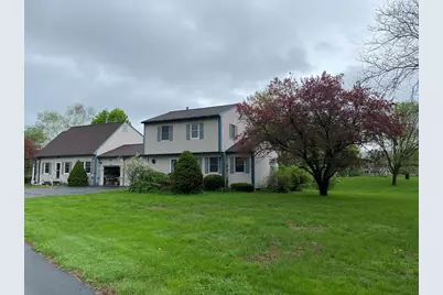 14 Plain Rd E #B, Deerfield, MA 01373 - Photo 1