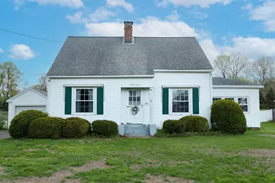 39 Harold Ave, Westfield, MA 01085 - Photo 1