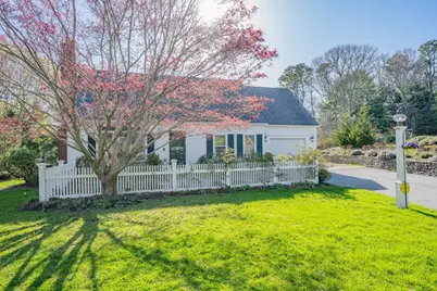 59 Robbins St, Barnstable, MA 02655 - Photo 1