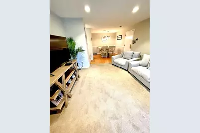 805 Franklin Crossing #5, Franklin, MA 02038 - Photo 1