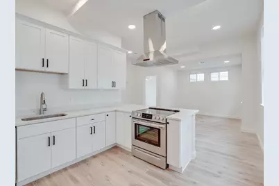 14 William St #6, Worcester, MA 01609 - Photo 1