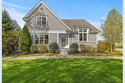 8 Sandstone Dr #8, Medway, MA 02053 - Photo 1