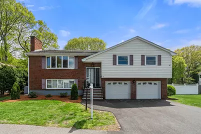 16 Fieldstone Dr, Stoneham, MA 02180 - Photo 1