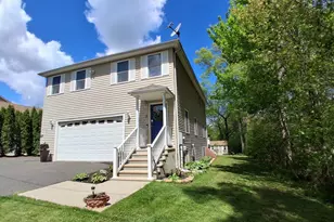 3 Birch Ave, East Longmeadow, MA 01028 - Photo 1