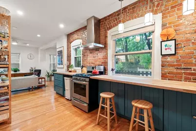 17 Park Vale #1, Brookline, MA 02446 - Photo 1