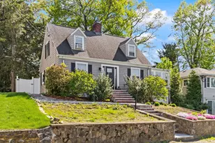 29 Villa St, Waltham, MA 02453 - Photo 1