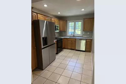 27 Shawmut Ave #7, Weymouth, MA 02189 - Photo 1