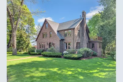 207 Crosby Street, Arlington, MA 02474 - Photo 1