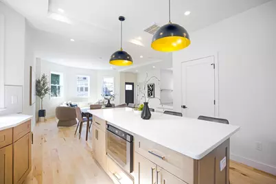 59 Dartmouth St #C, Somerville, MA 02145 - Photo 1