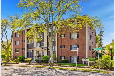 50 Tuttle St #10, Wakefield, MA 01880 - Photo 1