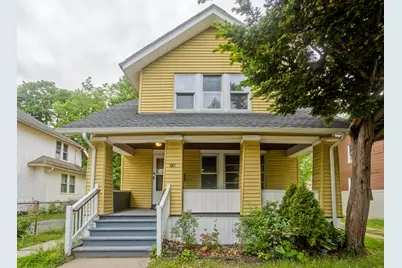 80 Rochelle St, Springfield, MA 01109 - Photo 1
