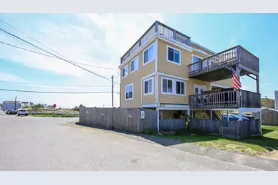 140 Railroad Ave #1, Salisbury, MA 01952 - Photo 1