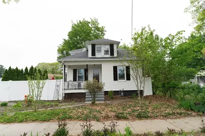 896 Berkshire Ave, Springfield, MA 01151 - Photo 1