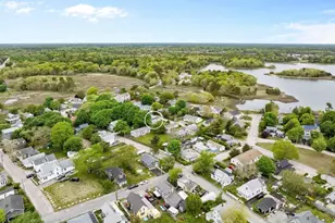 34 13th St, Wareham, MA 02532 - Photo 1