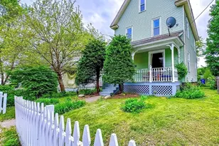 26 Finn St, Northampton, MA 01060 - Photo 1