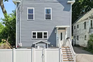11 Rose St, Haverhill, MA 01830 - Photo 1