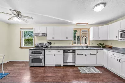 135 North St, Agawam, MA 01001 - Photo 1