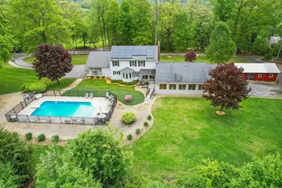 217 Chamberlain Hill Rd, Barre, MA 01005 - Photo 1