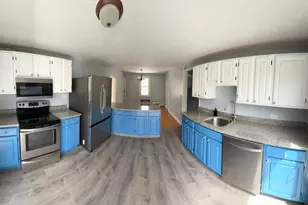 890 Southern Artery, Quincy, MA 02169 - Photo 1