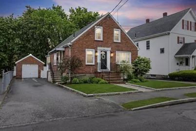 24 Armory St, Wakefield, MA 01880 - Photo 1