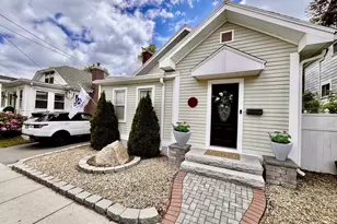 509 Pleasant St, Winthrop, MA 02152 - Photo 1