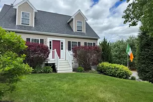 37 Franklin St, Halifax, MA 02338 - Photo 1