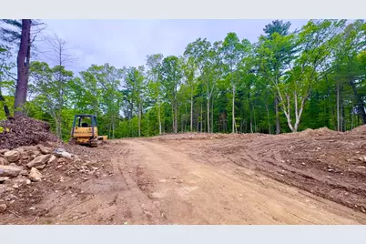 27 Lovett St, Oxford, MA 01540 - Photo 1