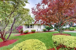 10 Briarwood Rd, Woburn, MA 01801 - Photo 1