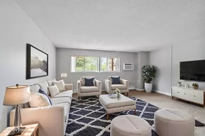 345 Pawtucket Blvd #5, Lowell, MA 01854 - Photo 1