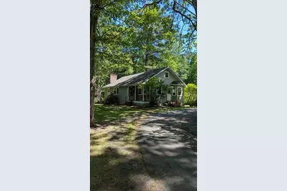 28 Marian St, Northampton, MA 01060 - Photo 1