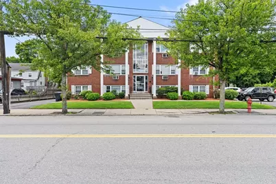 924 Main St #14, Woburn, MA 01801 - Photo 1