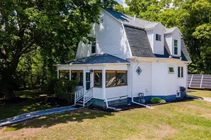 289 New Bedford Rd, Rochester, MA 02770 - Photo 1