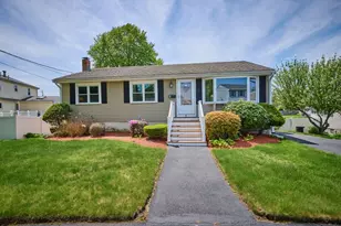 2 Sheffield Dr, Peabody, MA 01960 - Photo 1