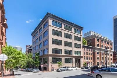 32 Derne St #2A, Boston, MA 02114 - Photo 1