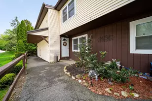 27 Mason Ct, Amesbury, MA 01913 - Photo 1