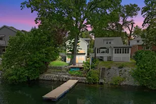 49 Bay View Dr, Shrewsbury, MA 01545 - Photo 1