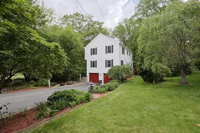 11 Dianne Ln, Ashland, MA 01721 - Photo 1